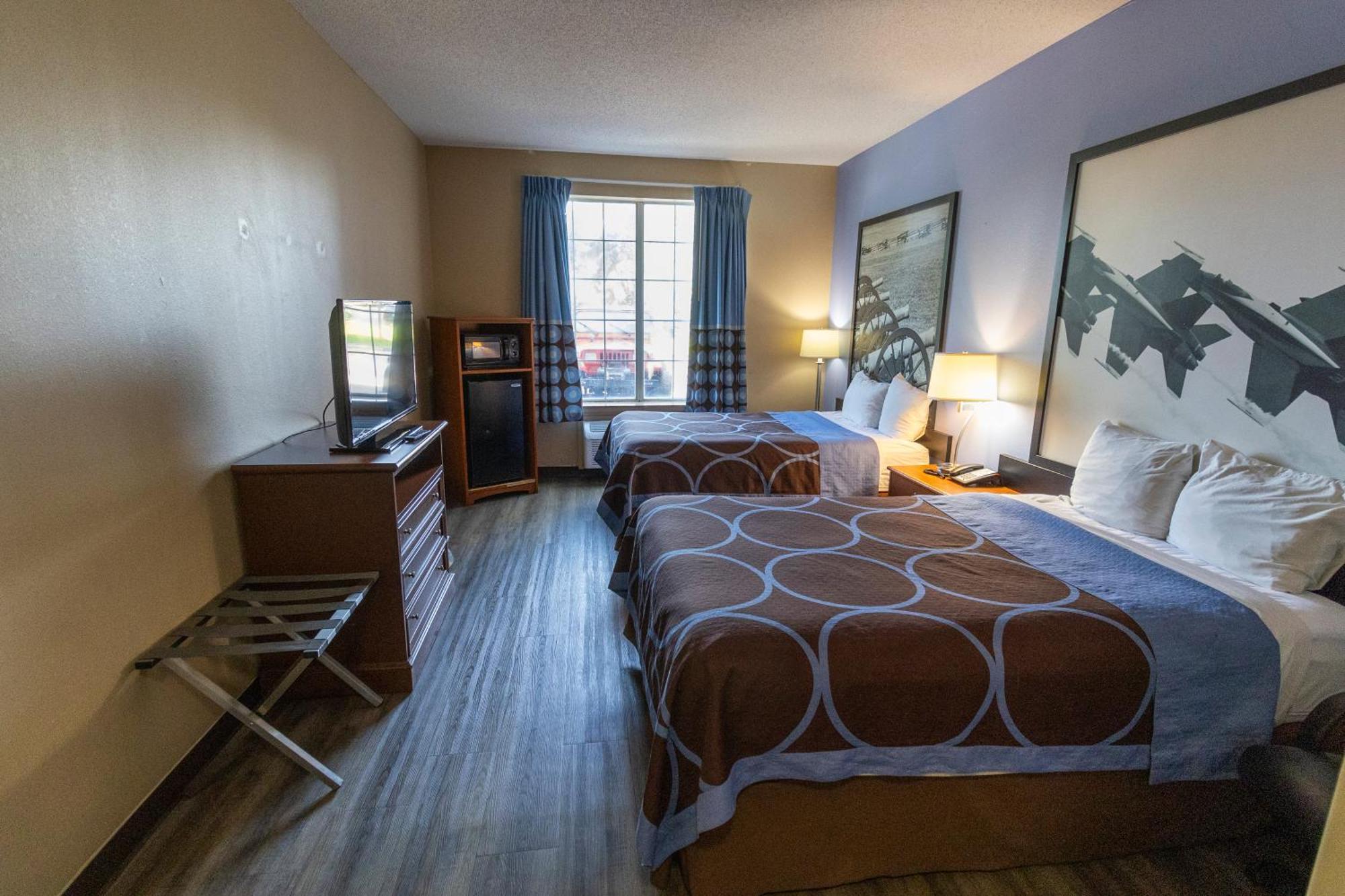 Super 8 By Wyndham Smithfield-Selma Hotel Екстериор снимка