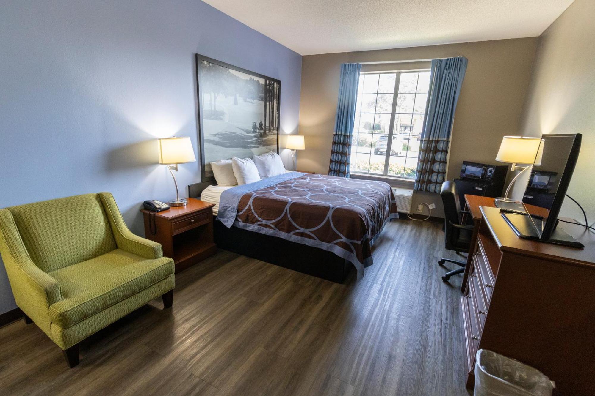 Super 8 By Wyndham Smithfield-Selma Hotel Екстериор снимка