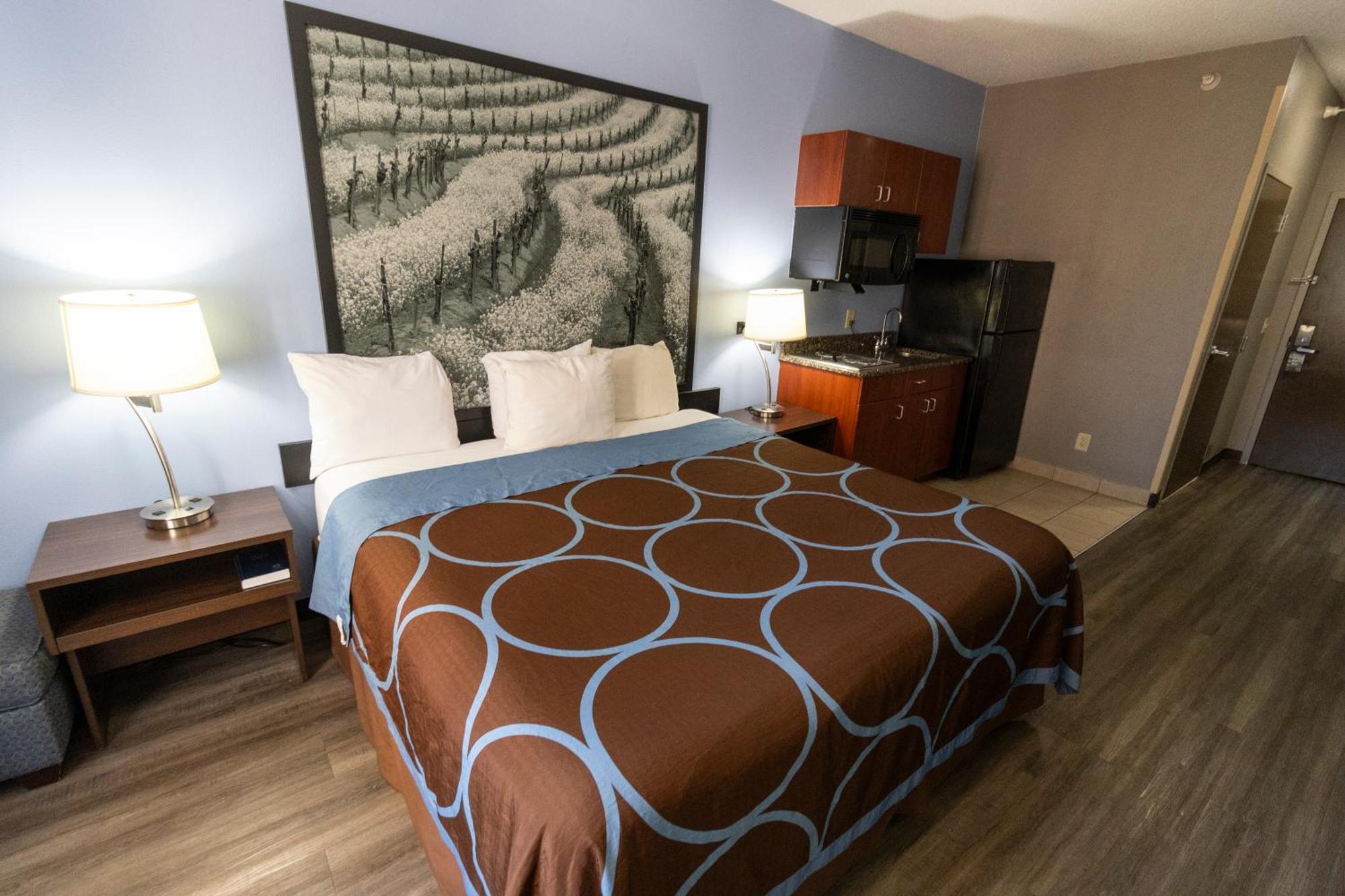 Super 8 By Wyndham Smithfield-Selma Hotel Екстериор снимка