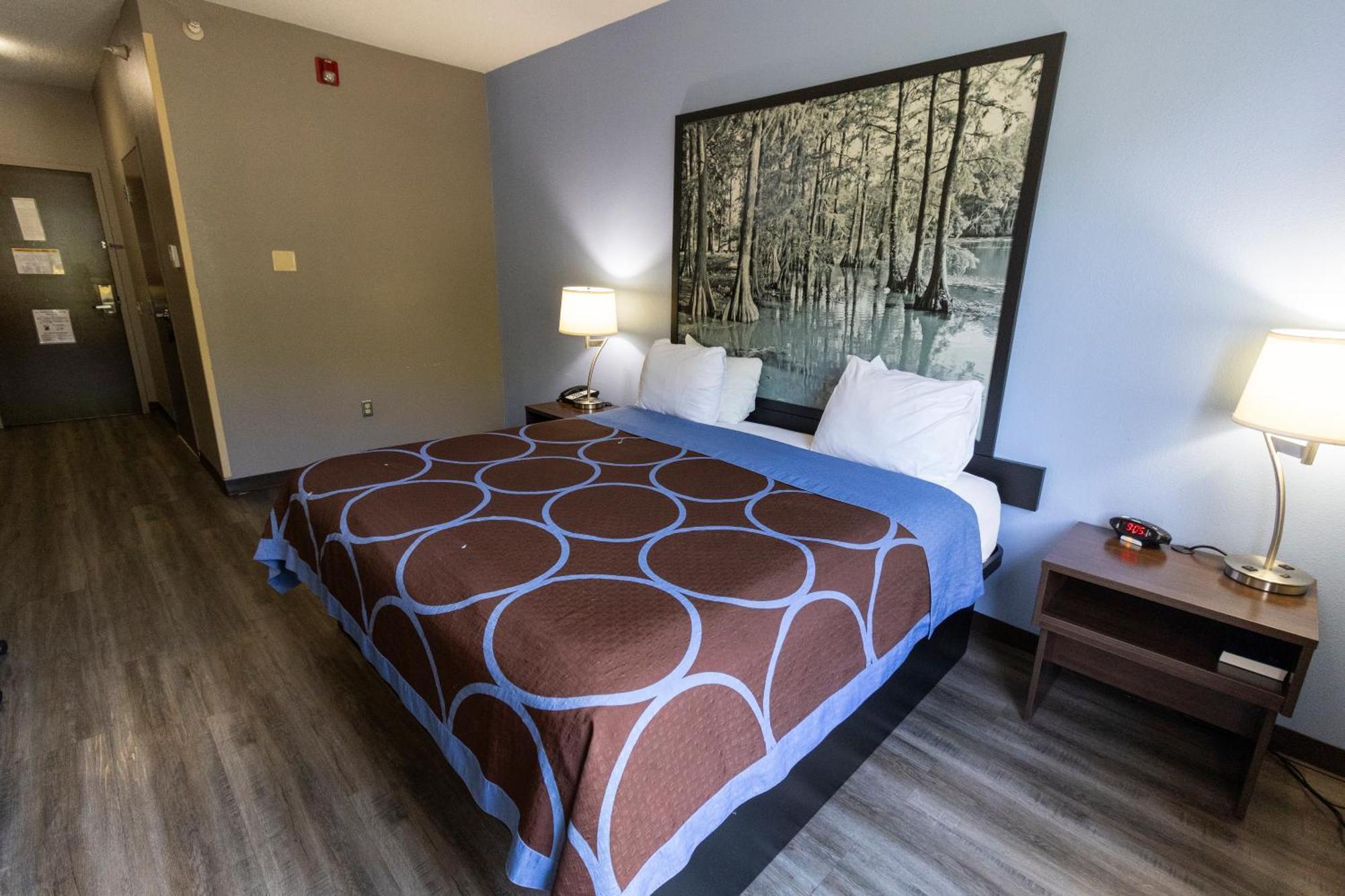 Super 8 By Wyndham Smithfield-Selma Hotel Екстериор снимка